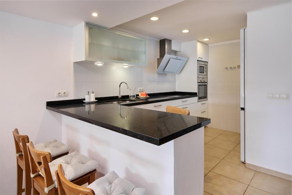 Sea Frontline Apartment 'Ernesto'. Pool. Wifi サンタニー エクステリア 写真